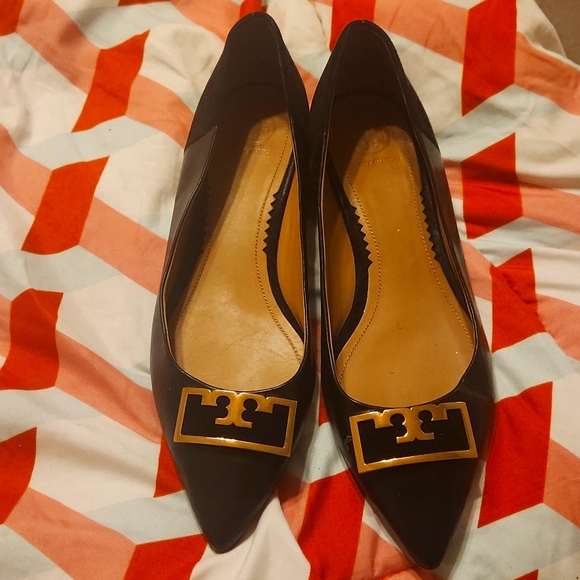 Tory Burch 8.5M black pointed toes flats - Picture 1 of 4